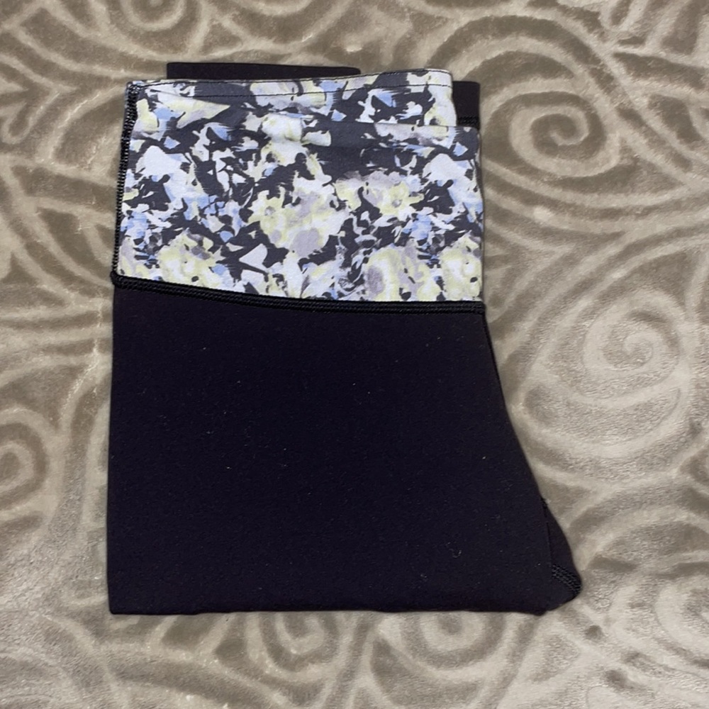 Lululemon Wunder Under Black Leggings